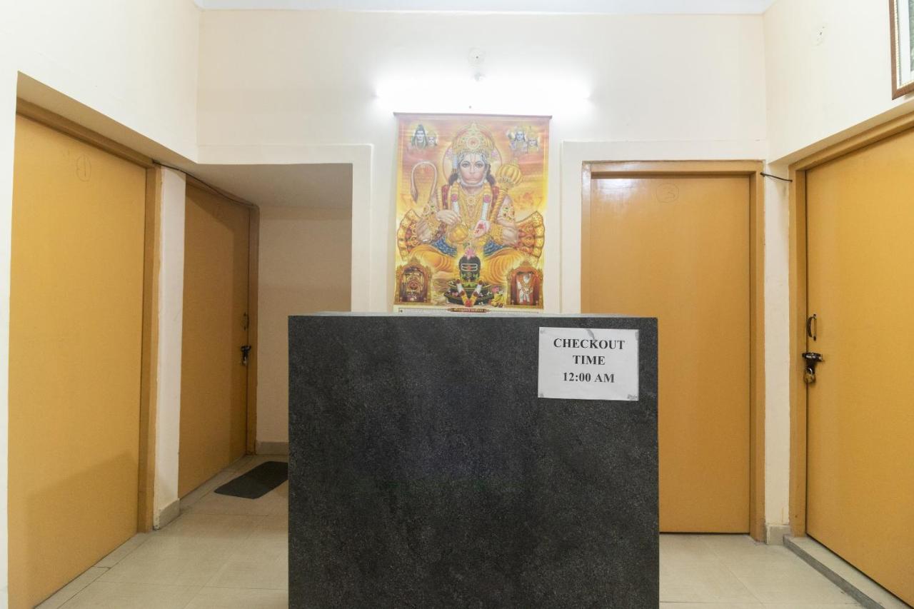 Spot On Negi Home Stay Dehradun Buitenkant foto